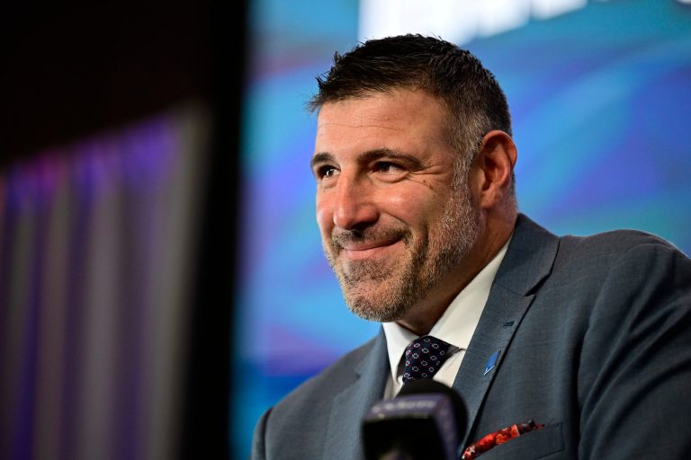 Mike Vrabel Gets Honest About Drake Maye’s Practice Struggles