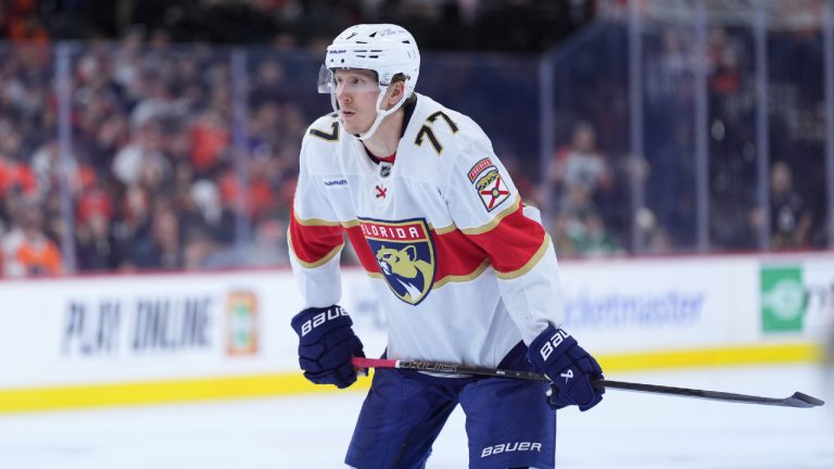 Panthers’ Mikkola expected to be ‘OK’ after awkward fall in Game 3