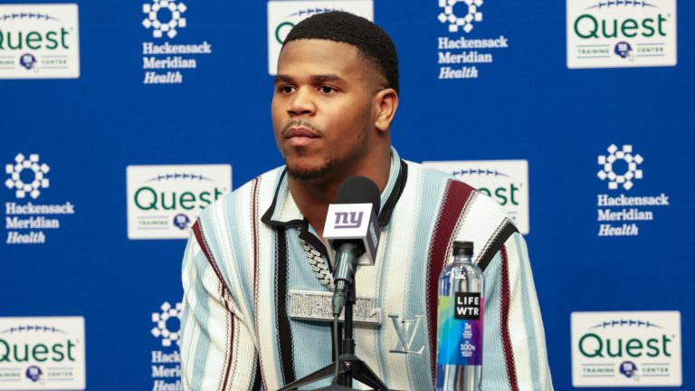 Patriots legends rip Giants’ Carter over Lawrence Taylor number request