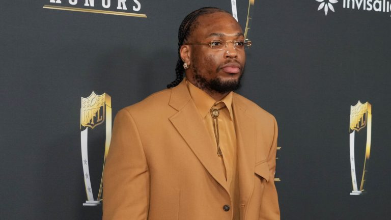 Derrick Henry, Ravens agree on historic contract extension