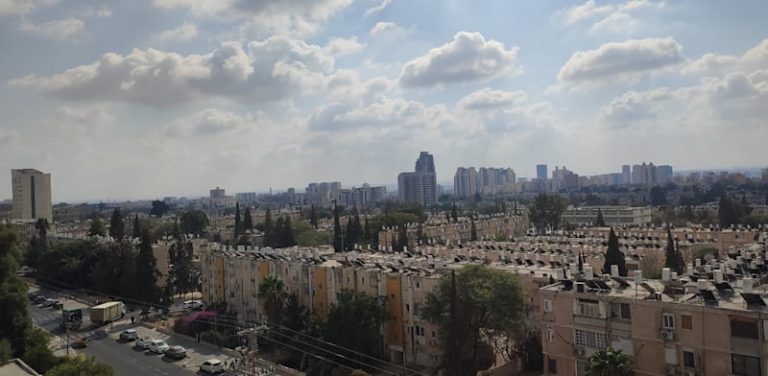 Beersheva shrinks amid government indifference