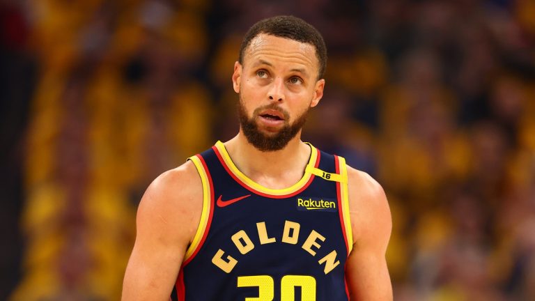 Steph Curry injury might not doom Warriors — but it doesn’t help