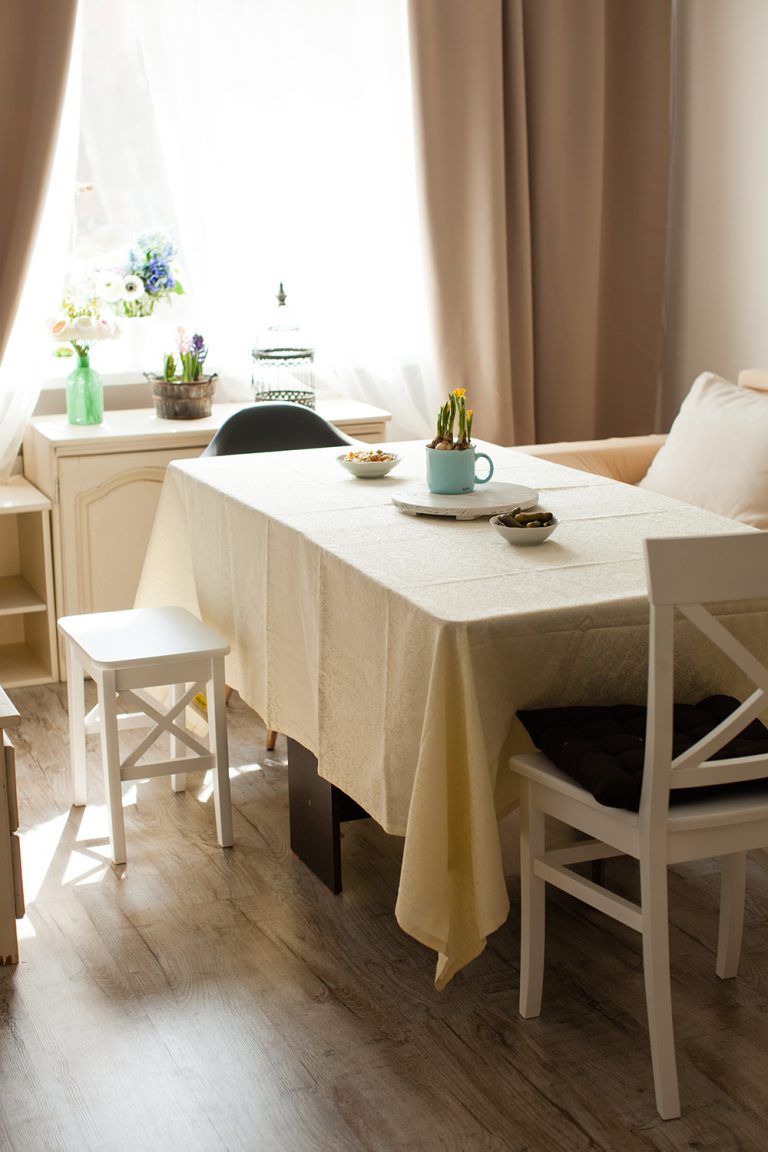 Why Extendable Tables Are Perfect for Contemporary UK