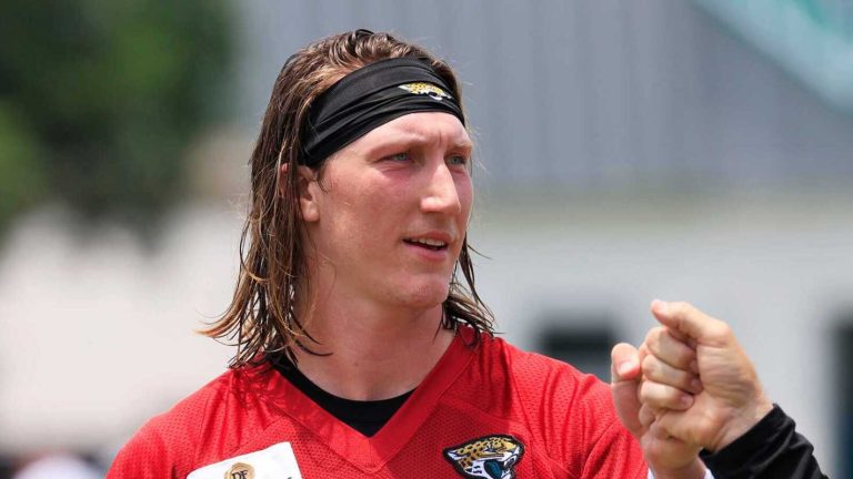 Trevor Lawrence shares first impression of Travis Hunter