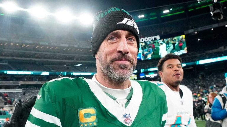Two-time Super Bowl champion responds to Terry Bradshaw ripping Steelers over Aaron Rodgers interest