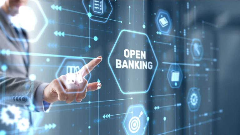 Plumery integrates Salt Edge’s open banking gateway