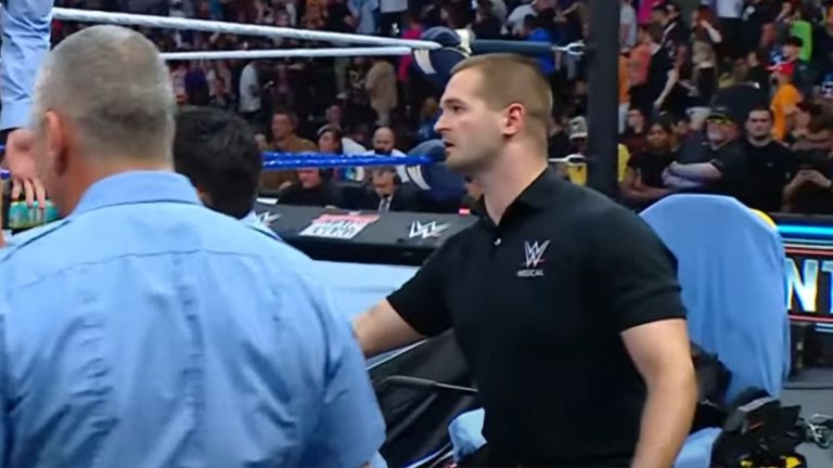“I’m NOT injured” – 2-time WWE champion issues a statement after match is forced to stop