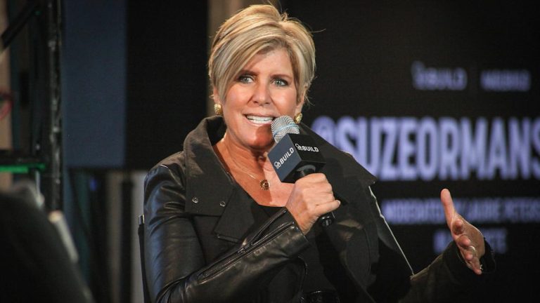Suze Orman Says This Is the Type of Financial Advisor You Should Have (And What They Should Do With Your Money)