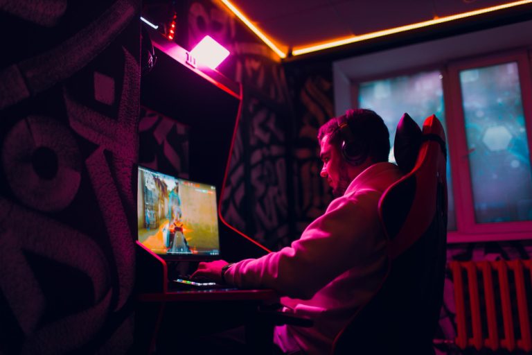 How Games Have Evolved: From Board Games to Virtual Realms