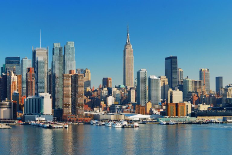 A Guide to Memorable Waterfront Dining Experiences in New York City