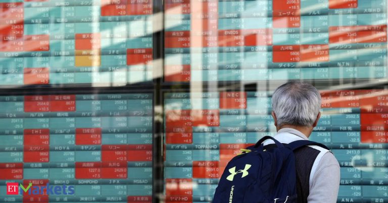 Asian stocks: Asian stocks cautious ahead of Japan bond auction
