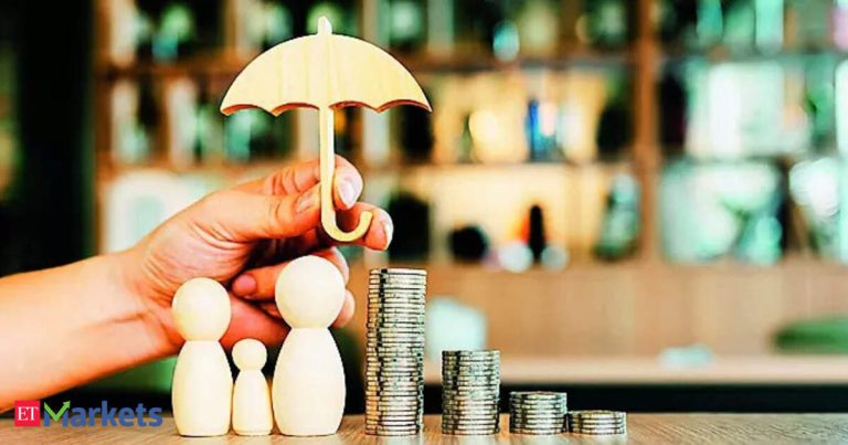 insurance policy sales decline: Insurers’ new biz premiums up in May, policy sales fall