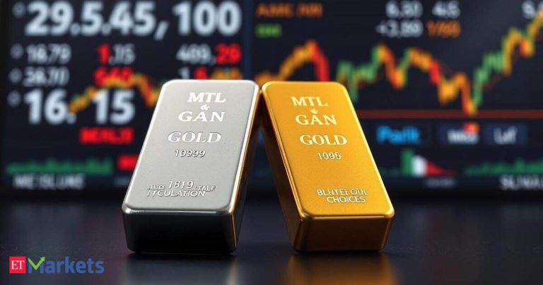 Gold falls Rs 160 to Rs 99,800 per 10 g; silver trades flat