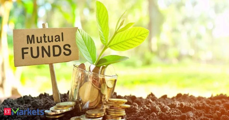LIC Mutual Fund trims long-term bond holdings as rate-cut rally ends