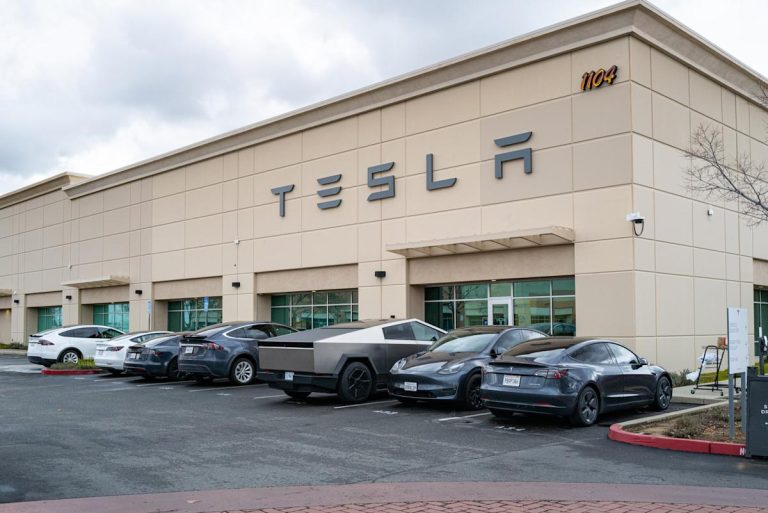 BIL Gains $787M in Assets as Trump/Musk Feud Rattles Markets