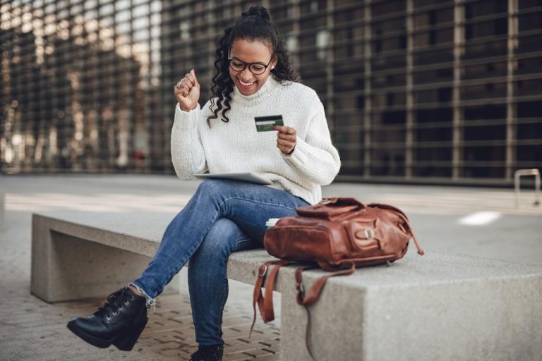 Earn $100 in cash and cash-back rewards with these Capital One student credit cards