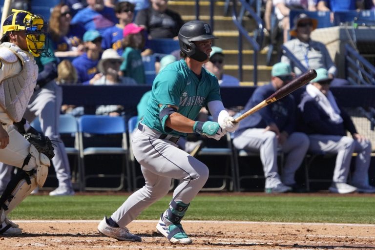 Mariners promote INF Cole Young, activate RHP Bryce Miller off IL