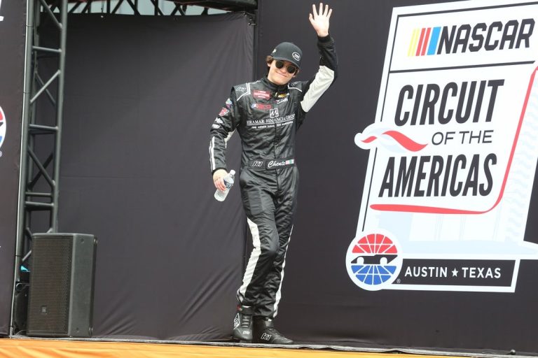 Vicente Salas leads final 93 laps to win eNASCAR race at Dover