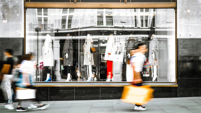 UK fashion manufacturers see record Q1 sales performance with 171% surge