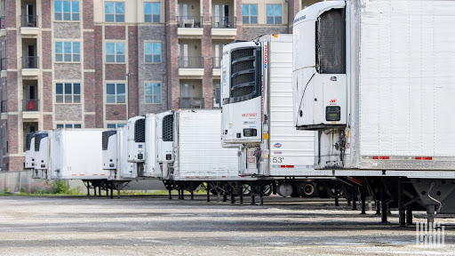 When to Hire and When to Wait in Your Trucking Business