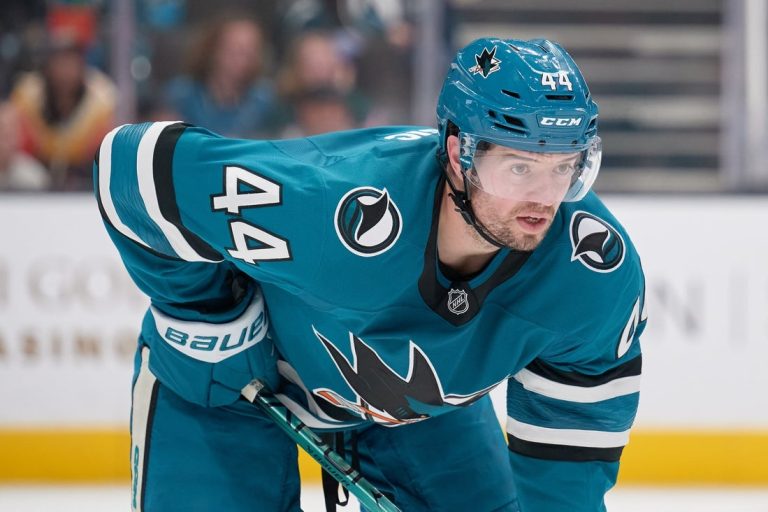 Sharks waive D Marc-Edouard Vlasic after 19 seasons