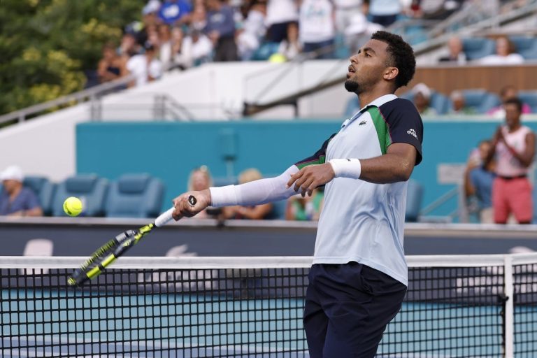 No. 14 Arthur Fils (back) hopes to return for Wimbledon