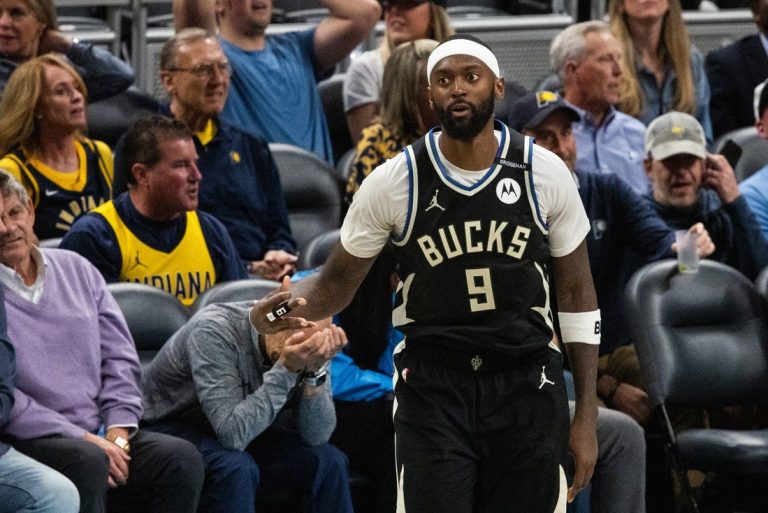 Reports: Bucks F Bobby Portis agrees to 3-year, $44M contract