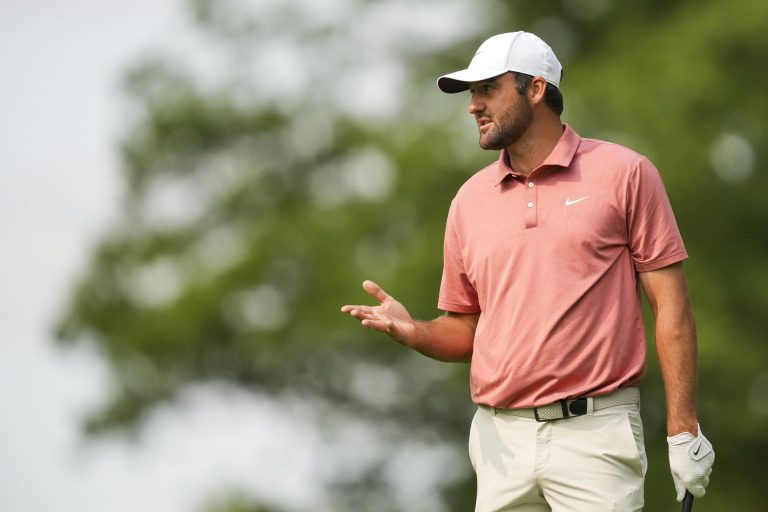 How did Scottie Scheffler perform in Round 3 of the 2025 Memorial Tournament?