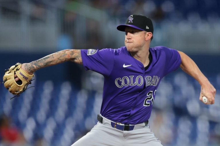 Rockies place LHP Kyle Freeland on IL, activate LHP Austin Gomber