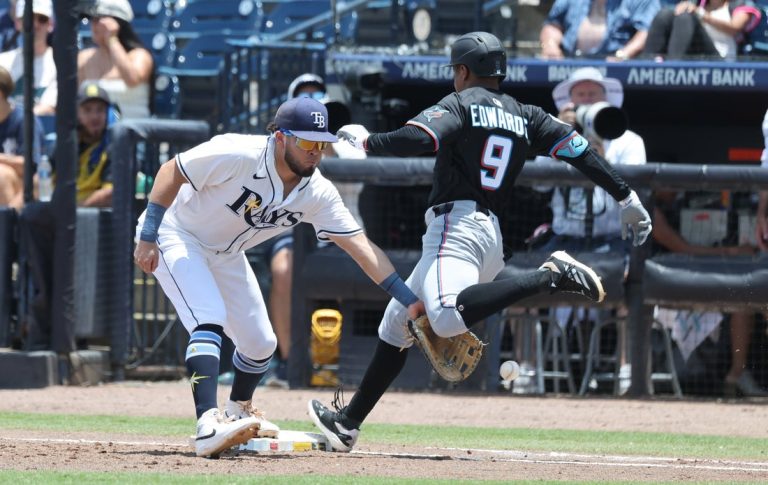 Surging Rays hang on to defeat Marlins 4-3