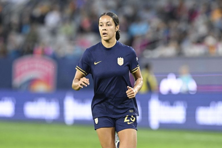 NWSL roundup: Reign score two late to tie Stars