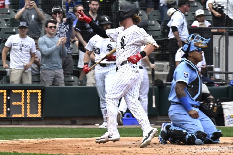Rookies providing lift as White Sox seek sweep of Royals