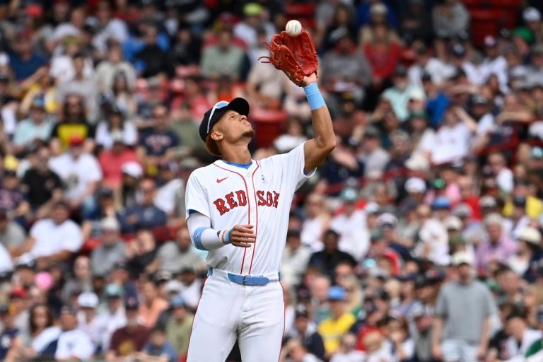 New-look Red Sox bid to stay hot vs. Mariners