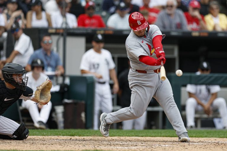Cards stage late rally vs. White Sox, take twin-bill opener