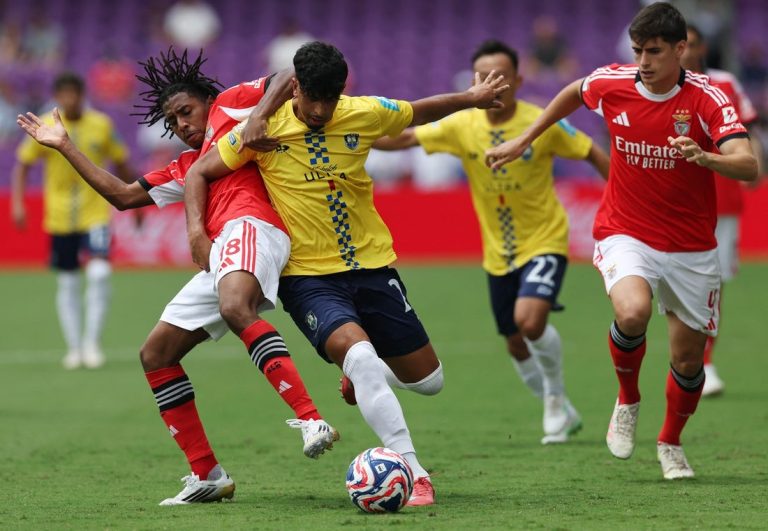 Benfica triumphs in lopsided, weather-delayed win over Auckland