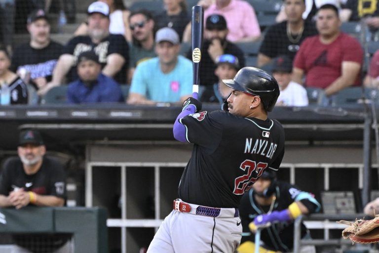 Diamondbacks pummel White Sox 10-0 to open series