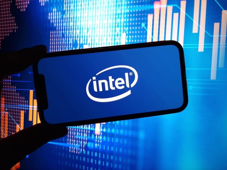Is INTC Stock a Buy Now as Intel Prepares for Another Round of Mass Layoffs?