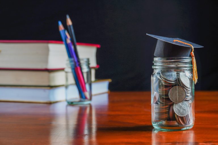 Effective Ways to Manage Your Student Loans After Graduation: A Guide to Financial Freedom