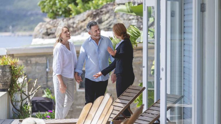 4 Ridiculous Money Habits the Rich Need To Quit