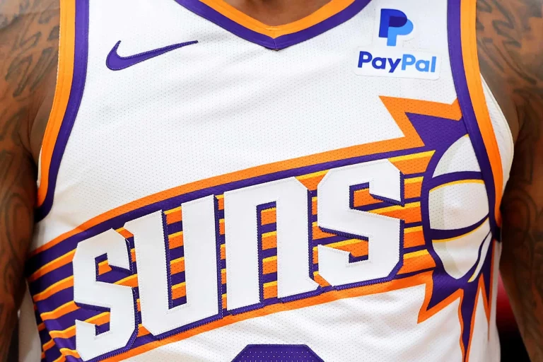 Suns Reportedly Have ‘Zero Interest’ In 1 Rockets Player Amid Trade Talks