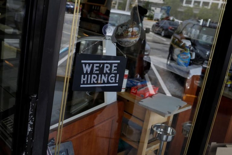 US labor market easing in the face of tariff uncertainty