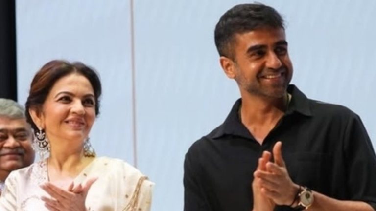 ‘If anyone knows tomorrow, it’s Mukesh bhai’: Nikhil Kamath’s Dhirubhai Ambani school speech steals show