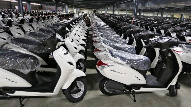 Govt to make anti lock braking systems must for all new two wheelers from January