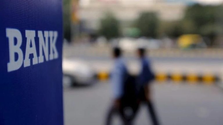 ‘Microfinance worries me’: Deepak Parekh sounds alarm on risky loans and retail credit binge
