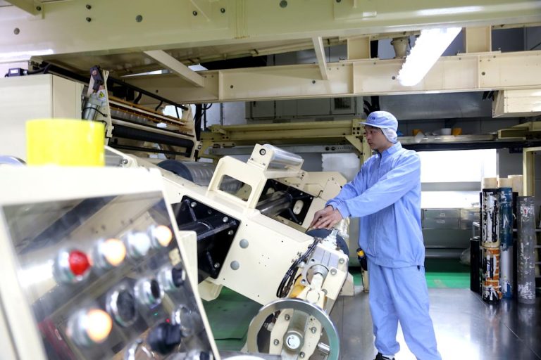 Pharma manufacturing ‘boom’ faces high costs, potential delays