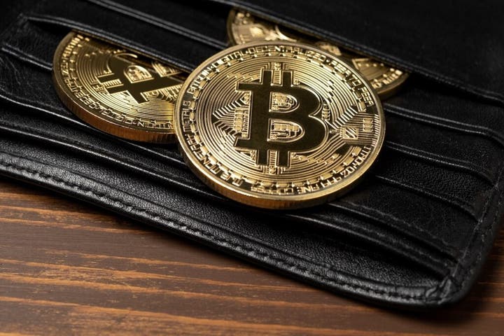Coinbase CEO Warns Bitcoin Will ‘Take Over As Reserve Currency’ If US Fails To Get Debt Under Control