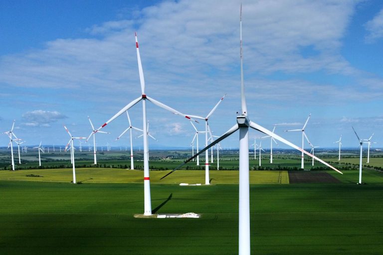 Robotics firm raises $60 million to scale up wind turbine repairs