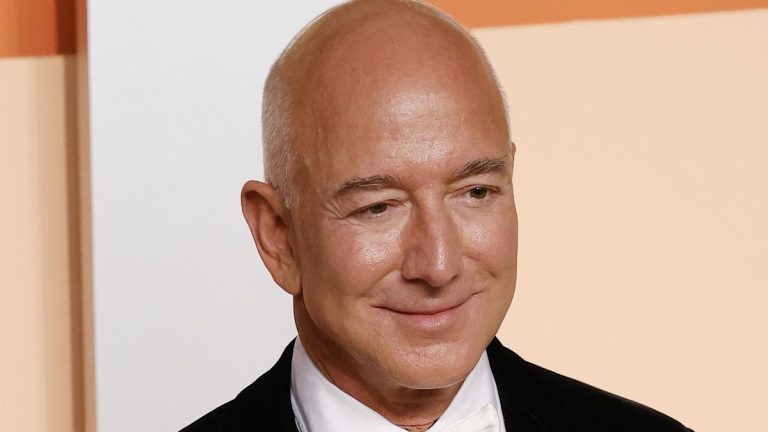 Here’s Why Jeff Bezos Only Paid Himself an $80,000 Salary From Amazon