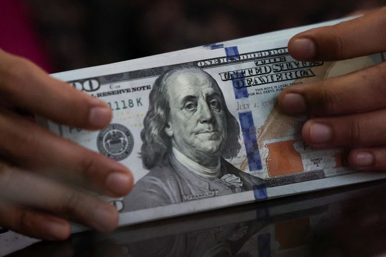 Dollar question hovers over top central bankers meeting in Sintra