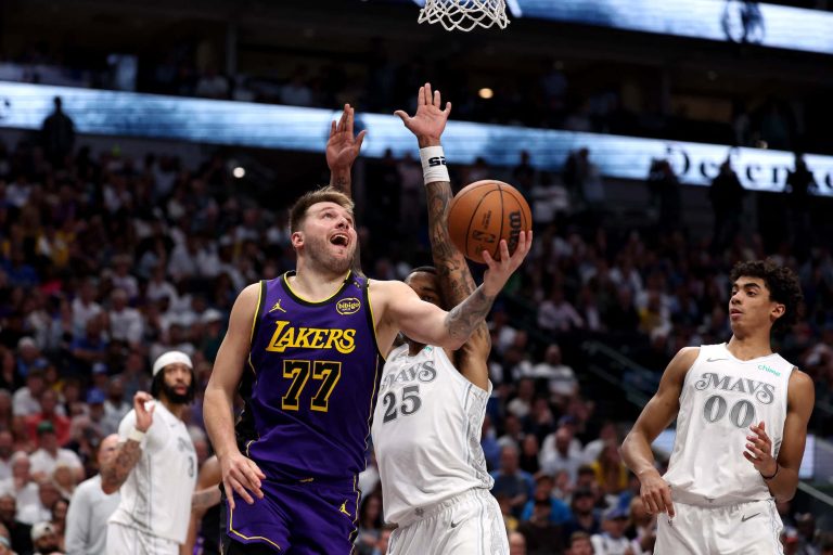 Trade hype rehash on tap when Mavs-Lakers meet in preseason